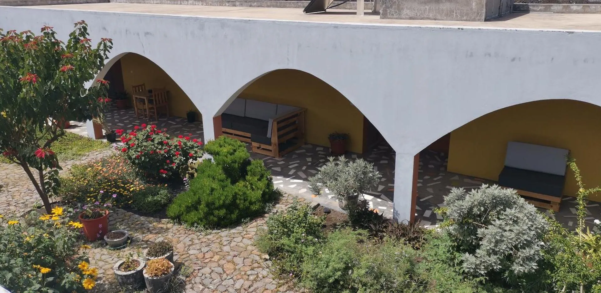 Casa Alcindo Bed & Breakfast Portela 0*,