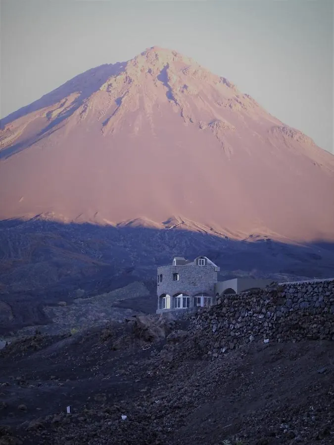 Casa Alcindo Bed & Breakfast Portela